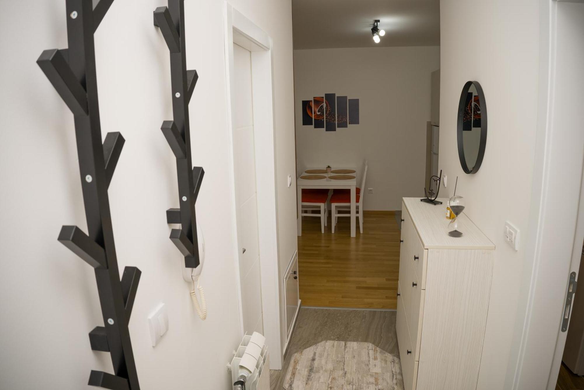 Apartment Infinity